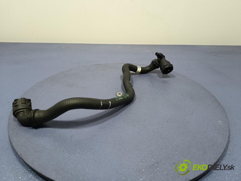 Bmw Seria 5 2025 trubka Chladič: 9886635