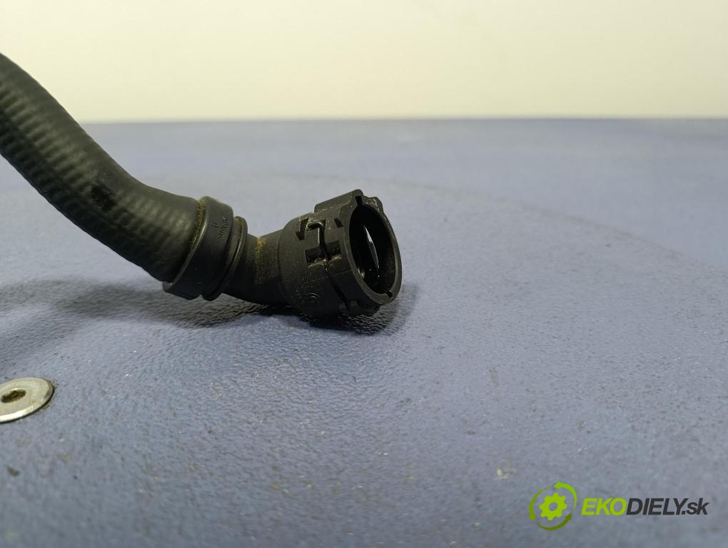 Bmw Seria 5 2025 trubka Chladič: 9886635