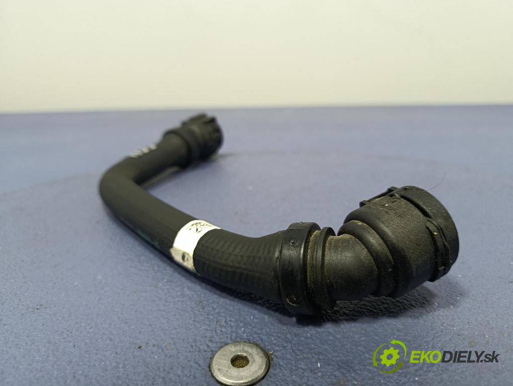 Bmw Seria 5 2025 trubka Chladič: 9886646