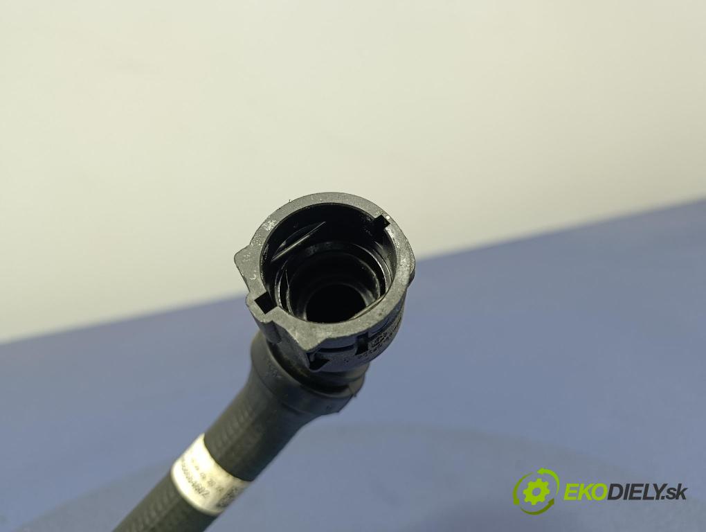 Bmw Seria 5 2025 trubka Chladič: 9886646