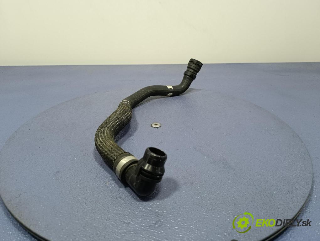 Bmw Seria 5 2025 trubka Chladič: 9886633