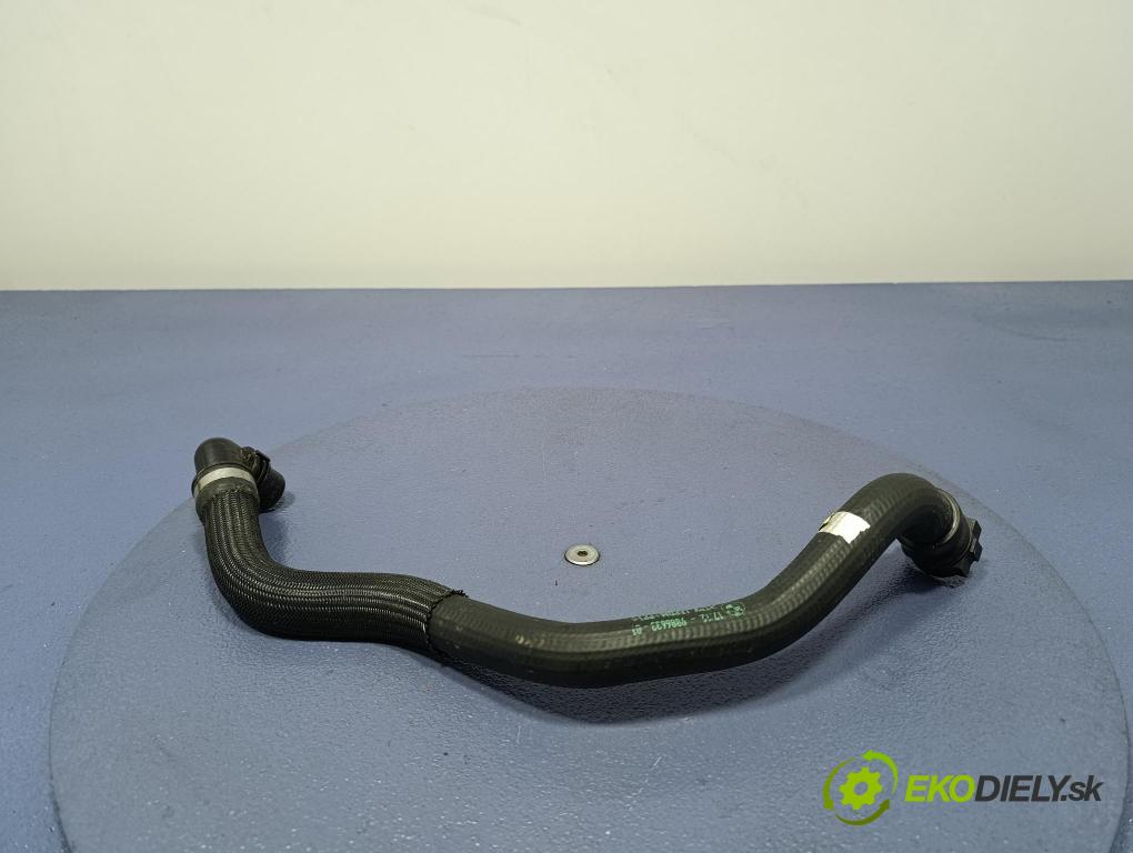 Bmw Seria 5 2025 trubka Chladič: 9886633