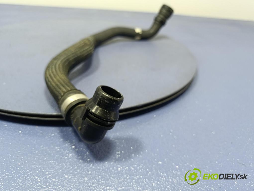 Bmw Seria 5 2025 trubka Chladič: 9886633