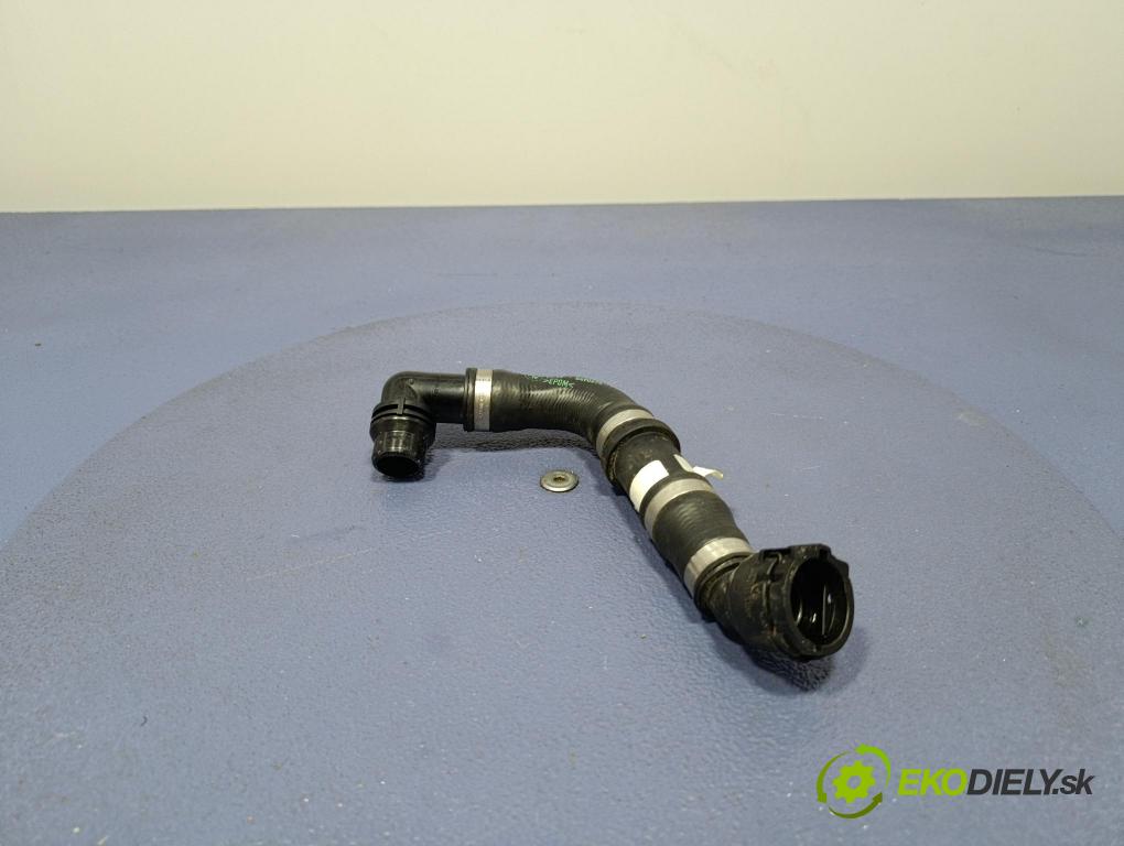 Bmw Seria 5 2025 trubka Chladič: 8490276