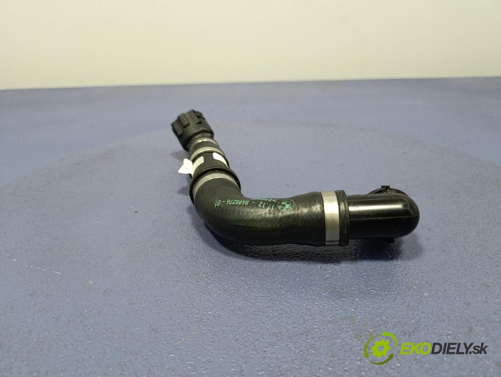 Bmw Seria 5 2025 trubka Chladič: 8490276