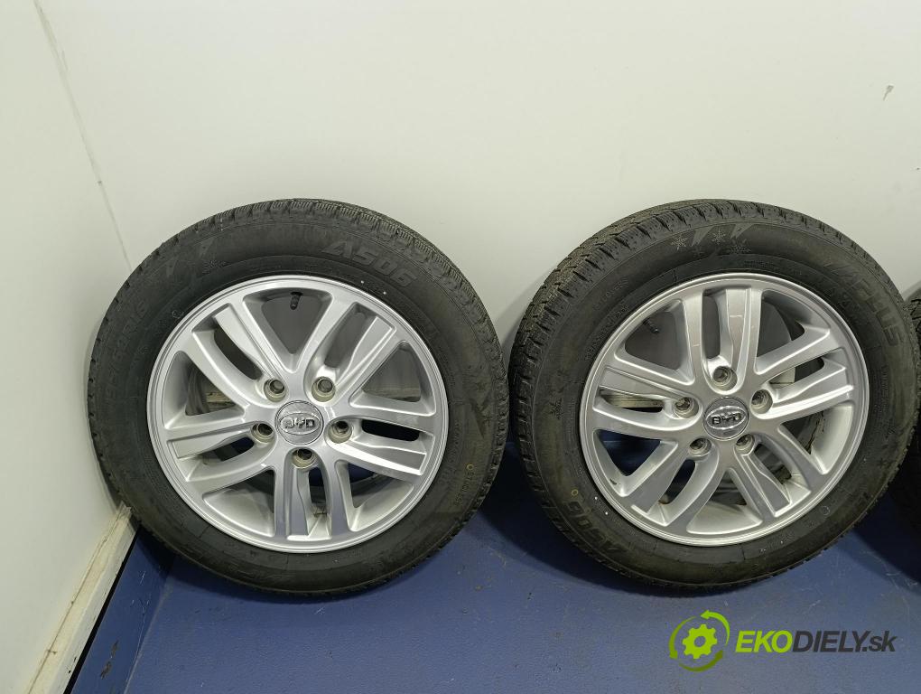 Byd Etp3 2022 Ráfiky: Hlinikové: Pneumatiky: VBEV3101010