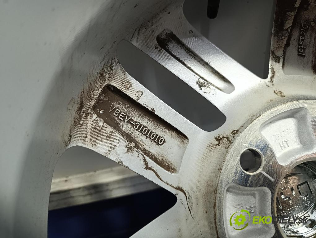 Byd Etp3 2022 Ráfiky: Hlinikové: Pneumatiky: VBEV3101010