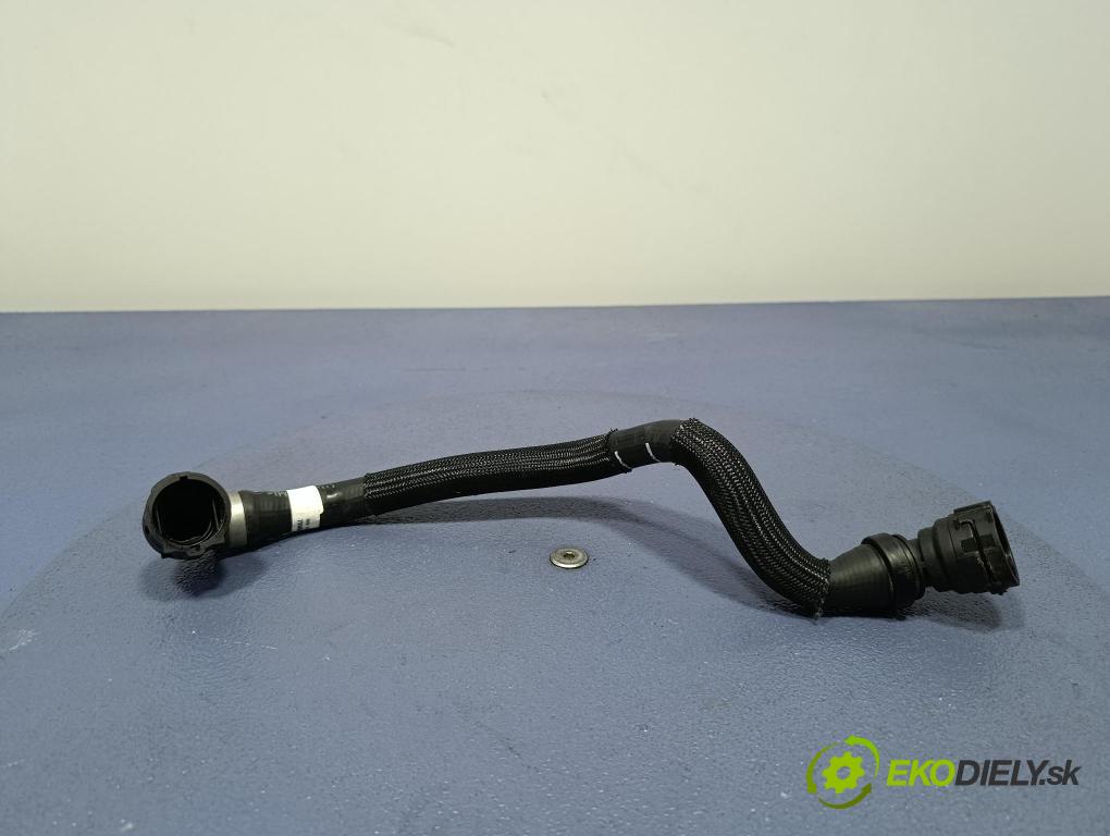 Bmw Seria 5 2025 trubka Chladič: 9886632