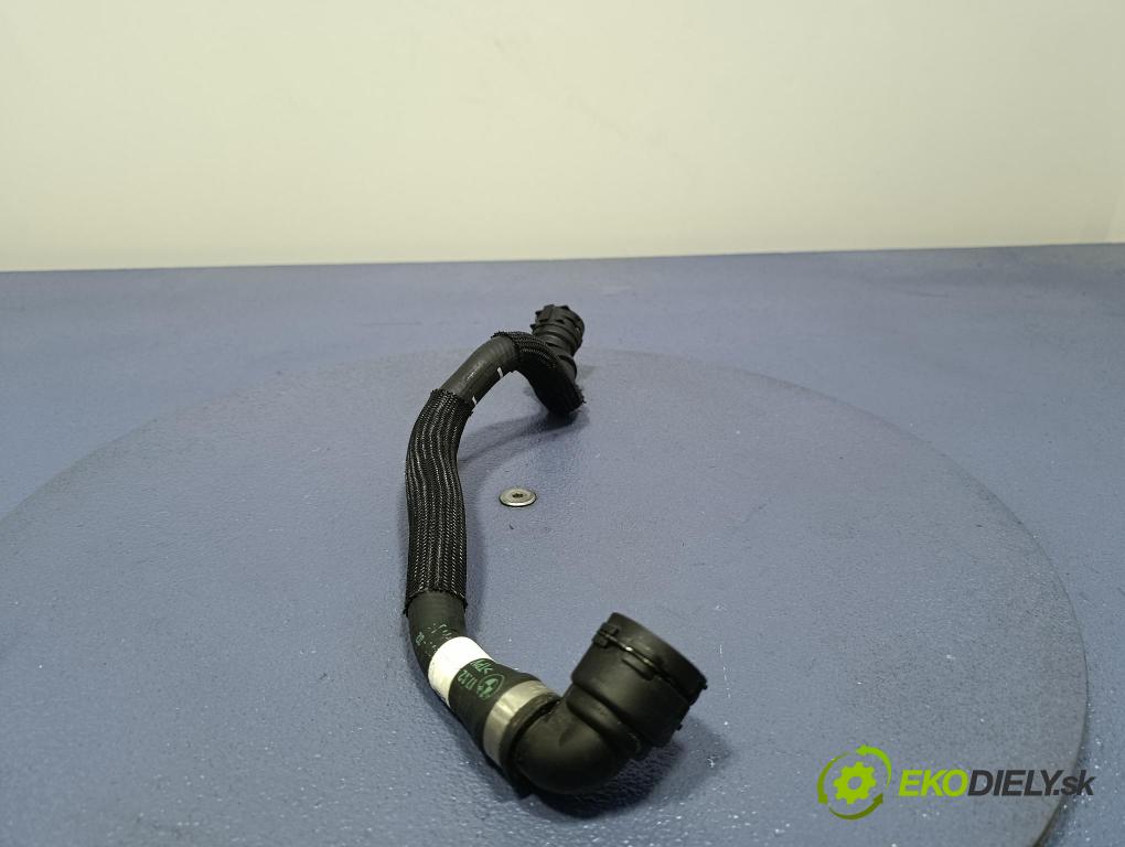 Bmw Seria 5 2025 trubka Chladič: 9886632