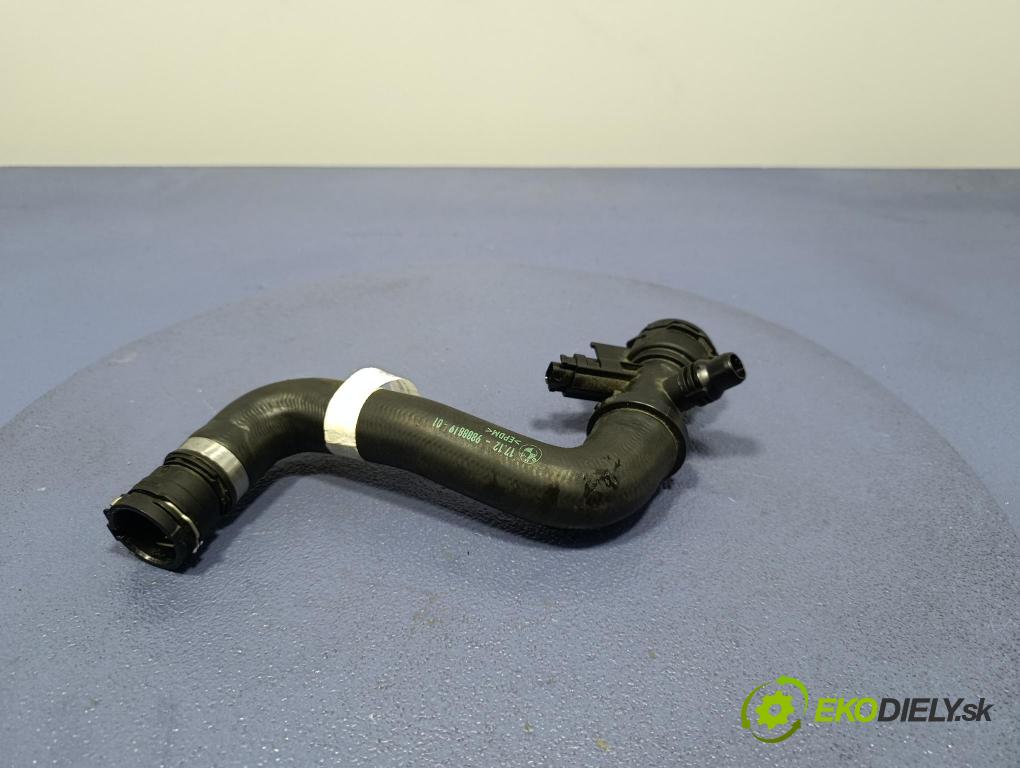 Bmw Seria 5 2025 trubka Chladič: 9888819