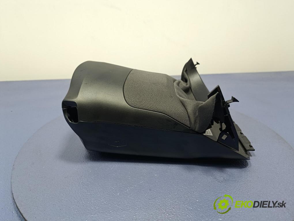 Bmw Seria 5 2025 kryt Plast: Interiéry: 9625735