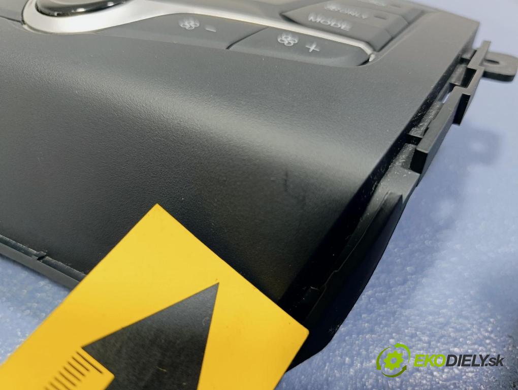 Byd Etp3 2022 prepínač Klimatizácia: Prúd vzduchu: VBH8114810CY1