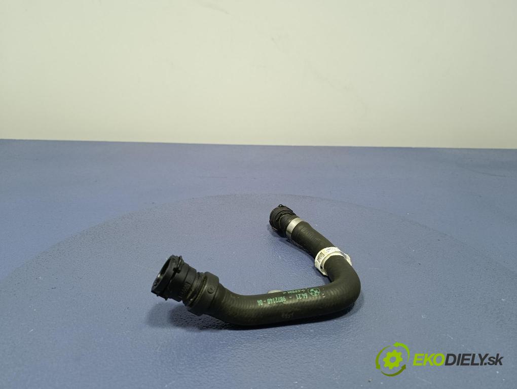 Bmw Seria 5 2025 trubka Chladič: 9872140