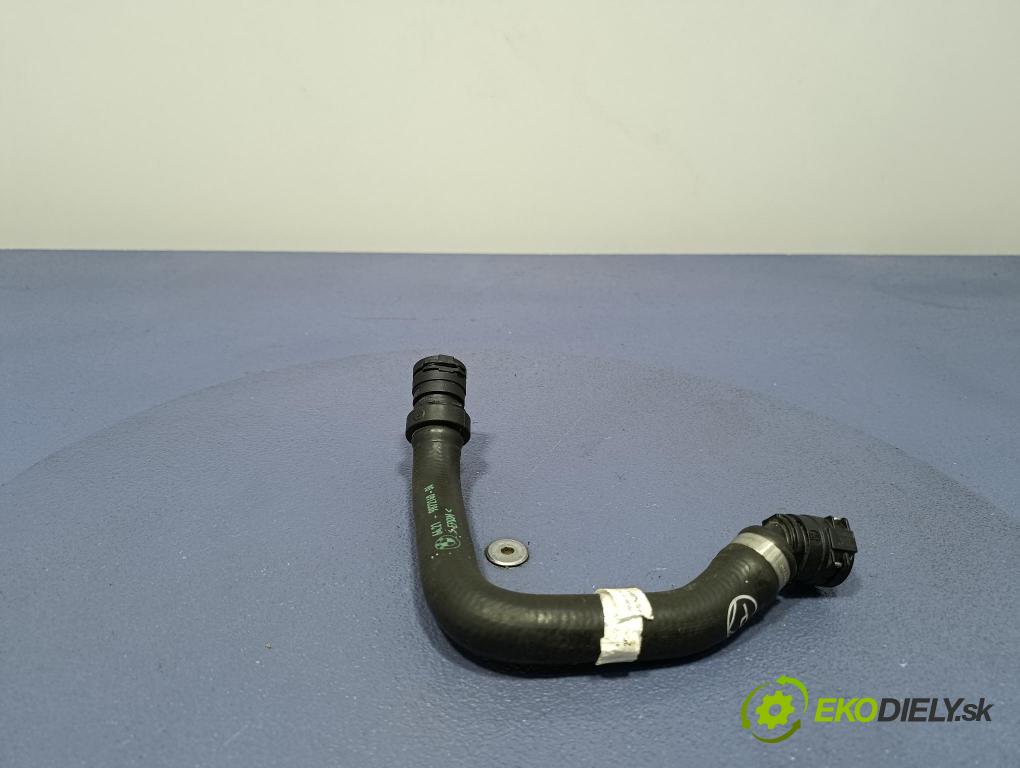 Bmw Seria 5 2025 trubka Chladič: 9872140