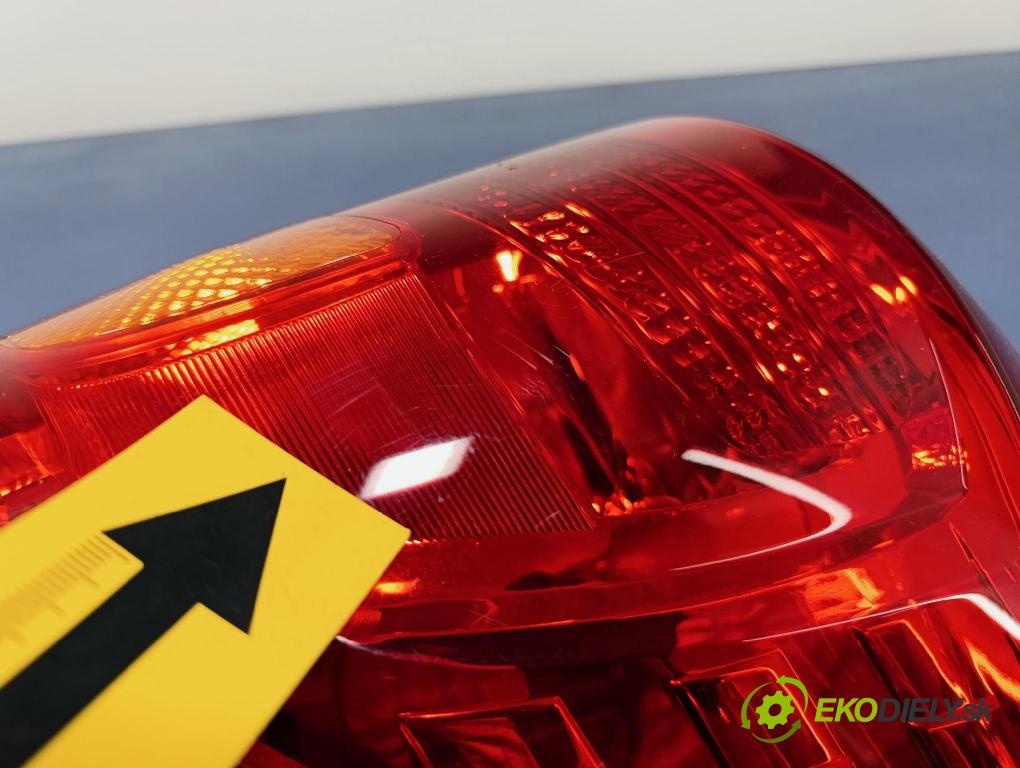 Byd Etp3 2022 svetlo / reflektor zad Prava: Vonkajsia: VB-4133020