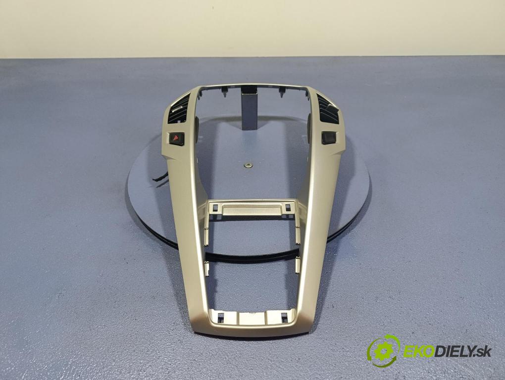 Byd Etp3 2022 kryt Plast: Interiéry: VB5306511