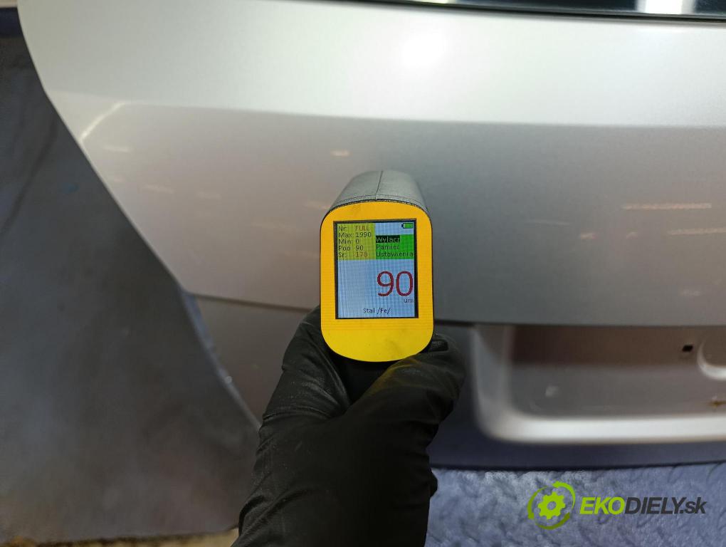 Skoda Fabia 2012 zadní dveře kufra: kufr