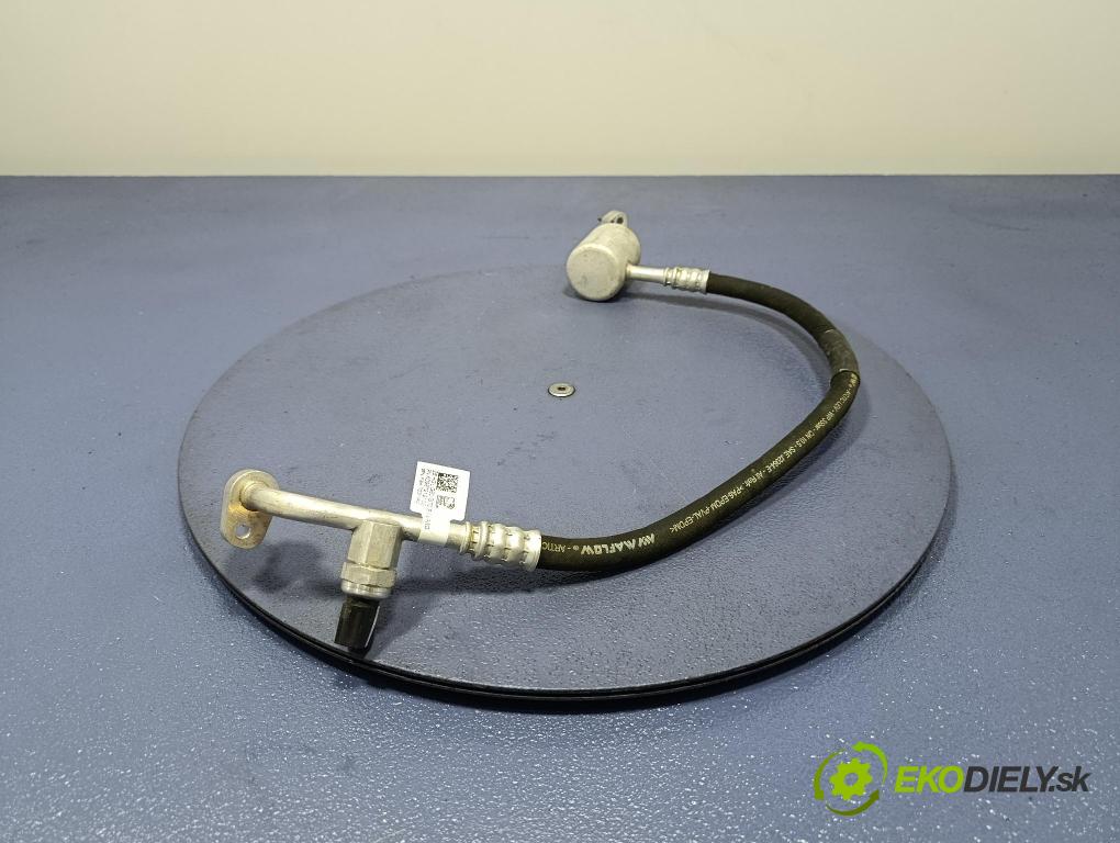 Bmw Seria 5 2025 trubka Klimatizace: 9872121