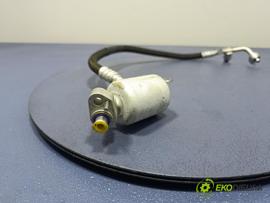 Bmw Seria 5 2025 trubka Klimatizace: 9872121