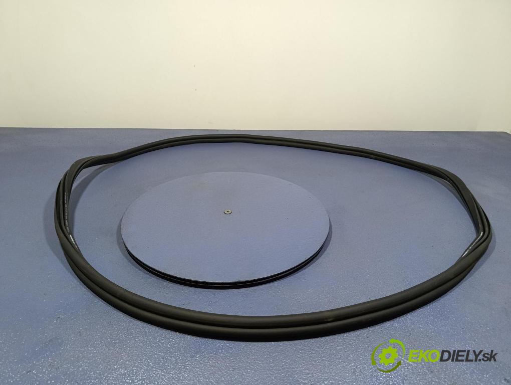 Bmw Seria 5 2025 Těsnění: dveře 5A05896
