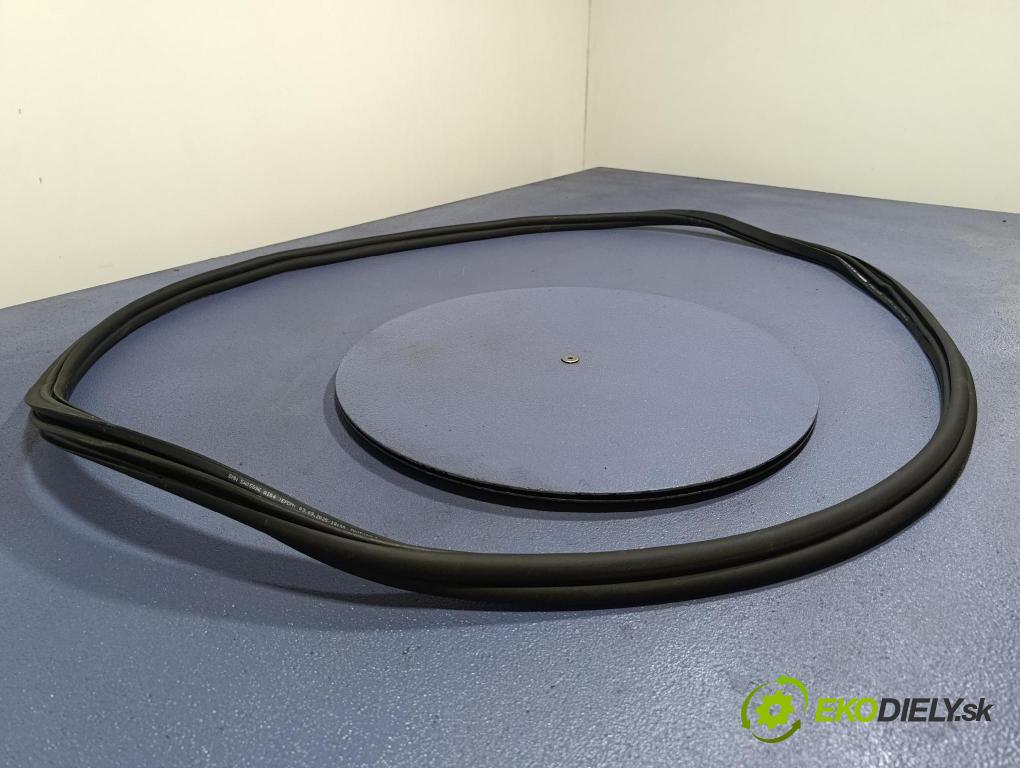 Bmw Seria 5 2025 Těsnění: dveře 5A05896