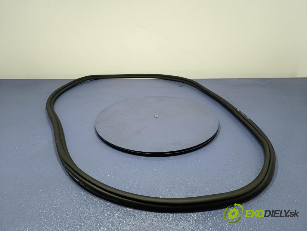 Bmw Seria 5 2025 Těsnění: dveře 5A05896