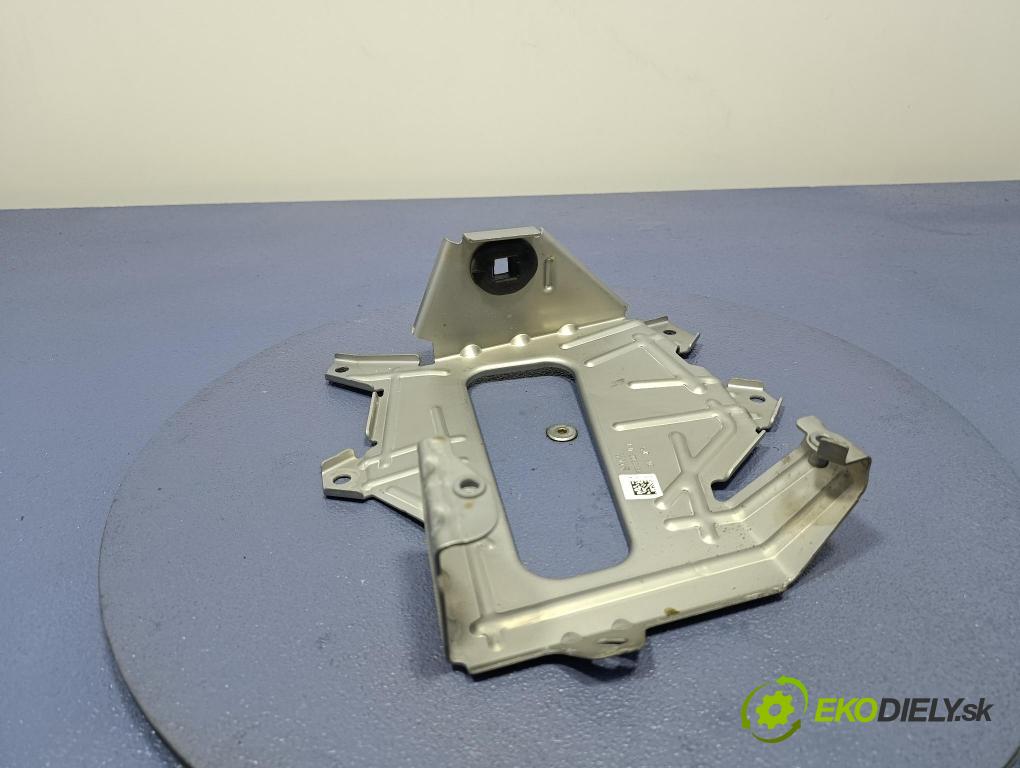 Bmw Seria 5 2025 radiátor 9873922
