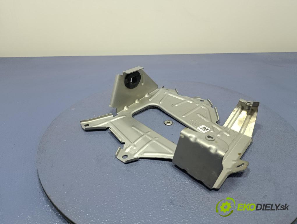 Bmw Seria 5 2025 radiátor 9873922