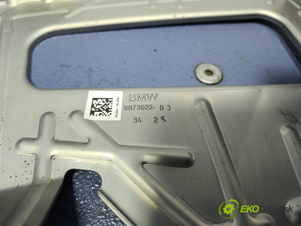 Bmw Seria 5 2025 radiátor 9873922