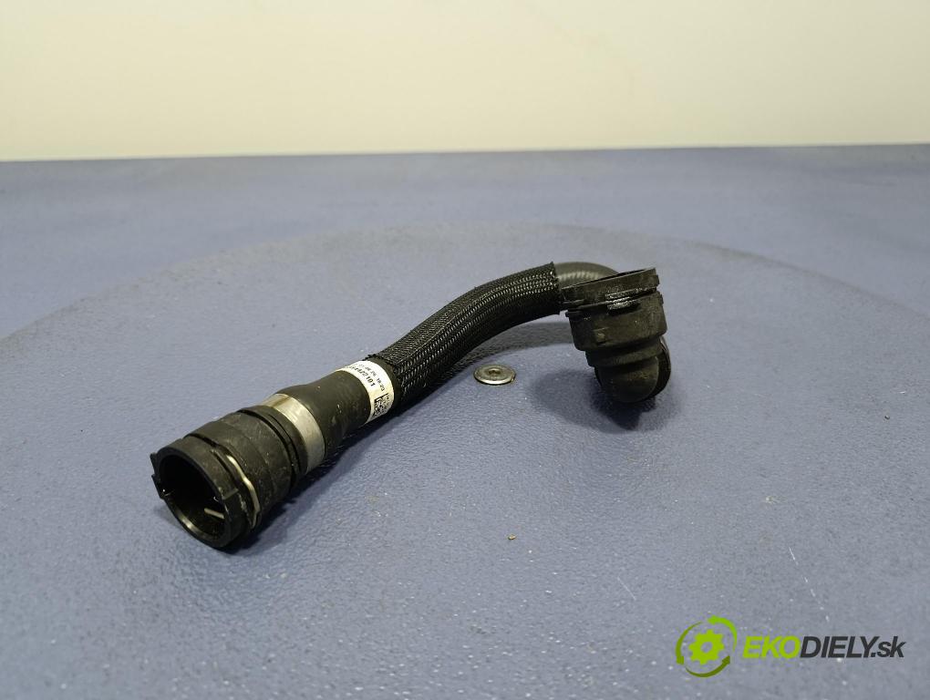 Bmw Seria 5 2025 trubka Chladič: 8844221