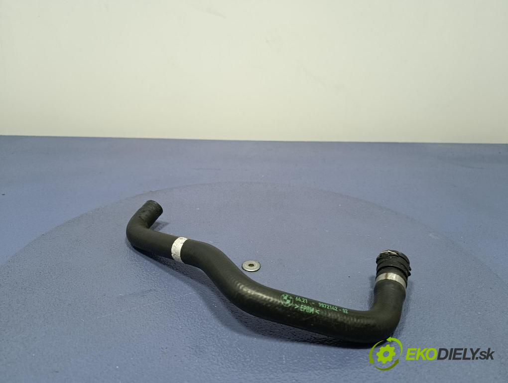 Bmw Seria 5 2025 trubka Chladič: 9872142