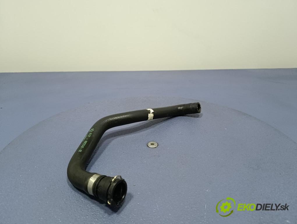 Bmw Seria 5 2025 trubka Chladič: 9872142