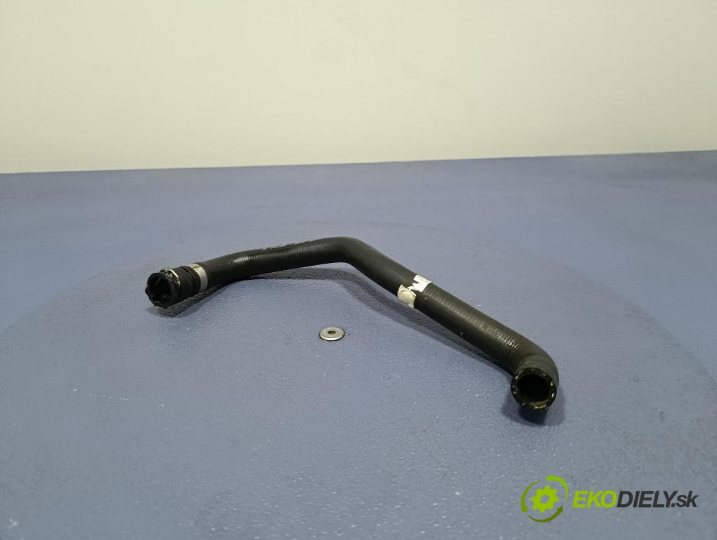 Bmw Seria 5 2025 trubka Chladič: 9872142