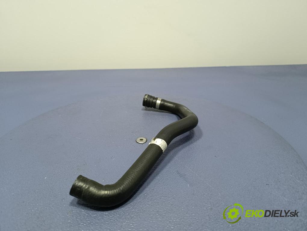 Bmw Seria 5 2025 trubka Chladič: 9872142