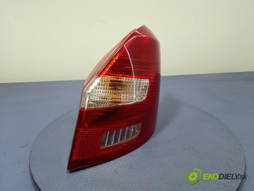Skoda Fabia 2012 světlo Zad: Práva: Mimo: 5J6945096A