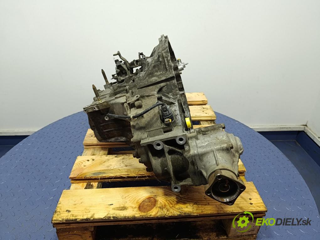 Honda Cr-v 2002 převodovka Ozubené kola: Manualna Z2M1