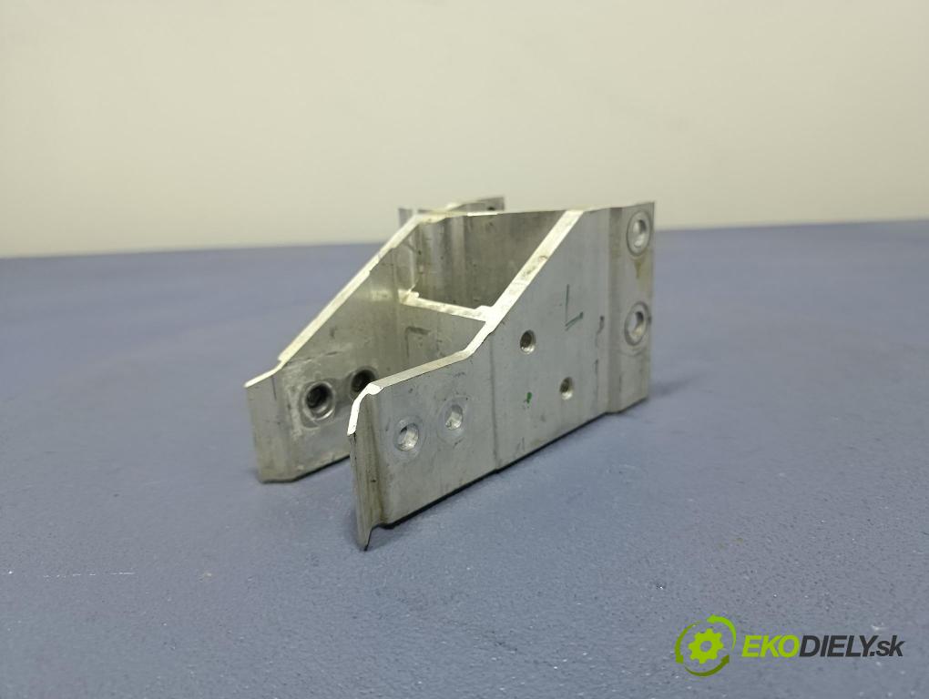 Bmw Seria 5 2025 výztuha narazník před 9463973