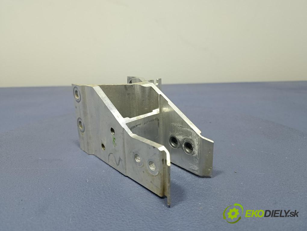 Bmw Seria 5 2025 výztuha narazník před 9463974