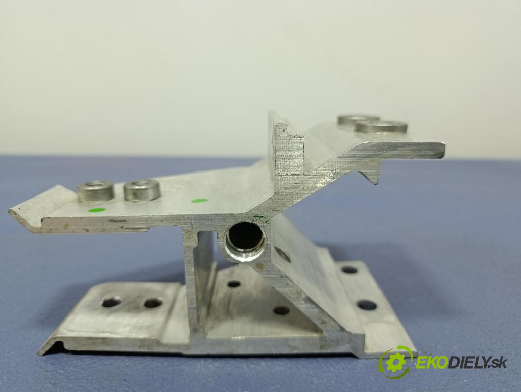 Bmw Seria 5 2025 výztuha narazník před 9463974