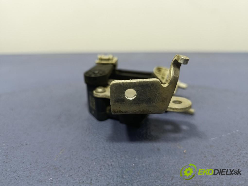 Bmw Seria 5 2025 snímač Světel: 6895466