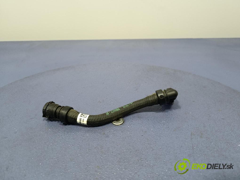 Bmw Seria 5 2025 trubka Chladič: 9886639