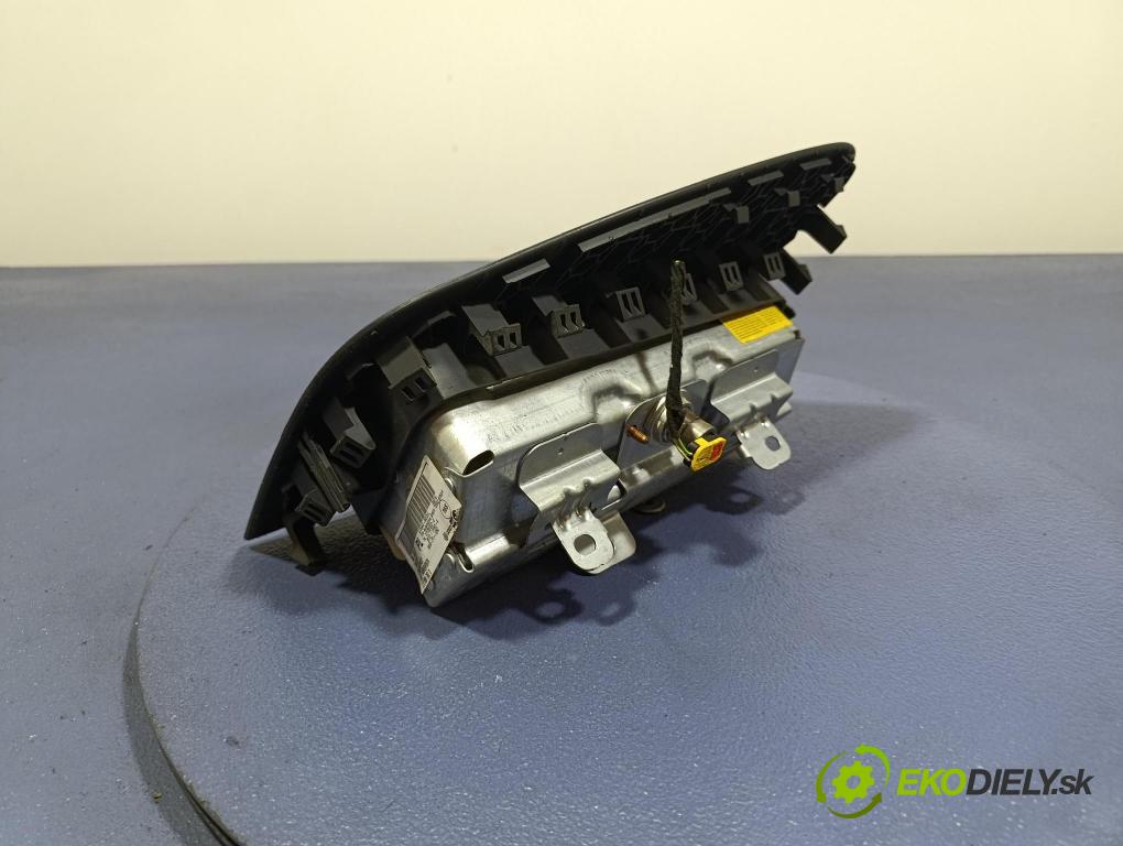 Skoda Fabia 2012 Airbag: Cestující: x 5J1880202D