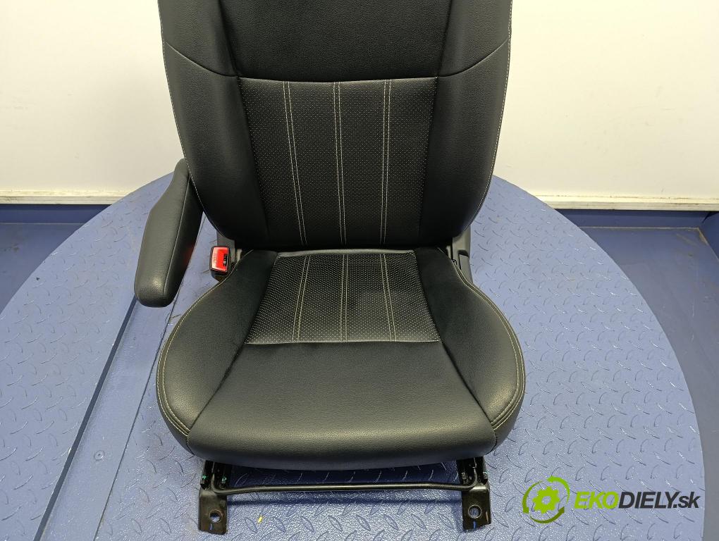 Byd Etp3 2022 Sedačka Ovládače: