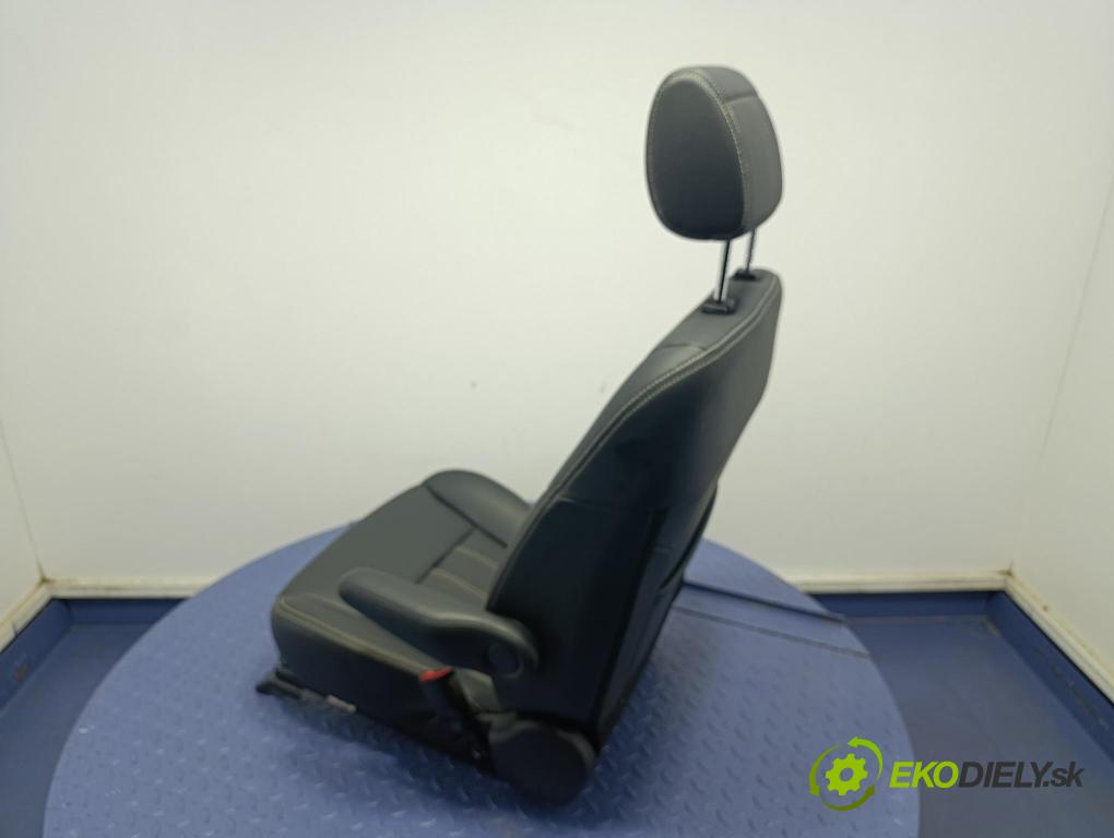 Byd Etp3 2022 Sedačka spolujazdca