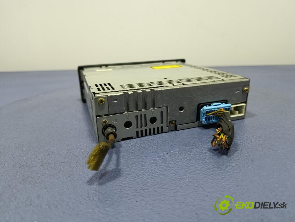 Honda Cr-v 2002 Radio I Navigace: 39100-S1A-E100