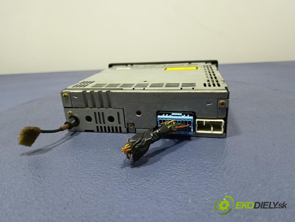 Honda Cr-v 2002 Radio I Navigace: 39100-S1A-E100