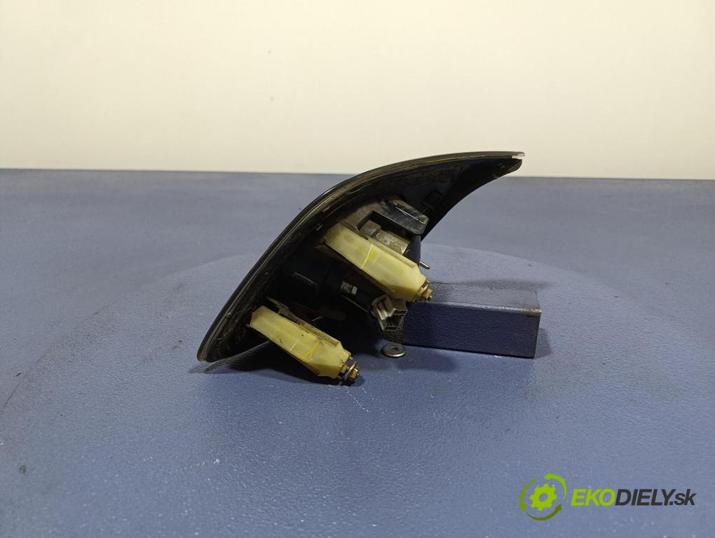 Mazda 3 2005 světlo Zad: levá Uvnitř P2913L
