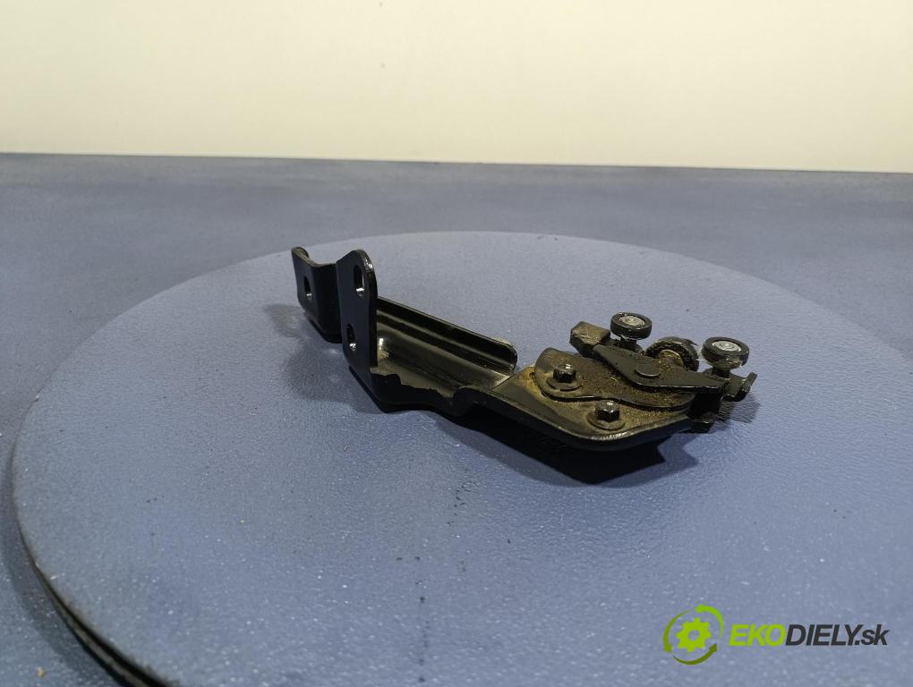 Byd Etp3 2022 Závěs: dveře VB-6206509