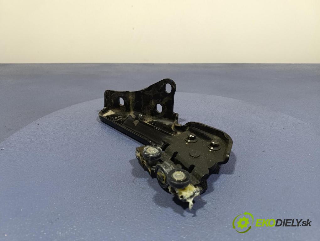 Byd Etp3 2022 Závěs: dveře VB-6206500