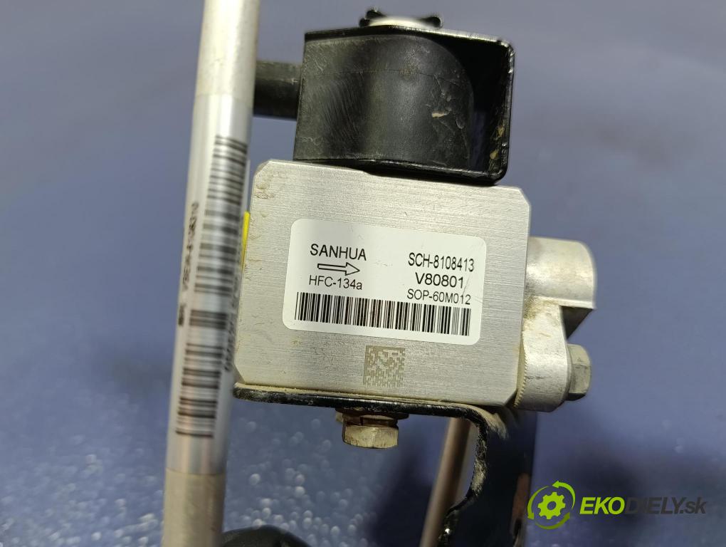 Byd Etp3 2022 trubka Klimatizace: SCH8108413